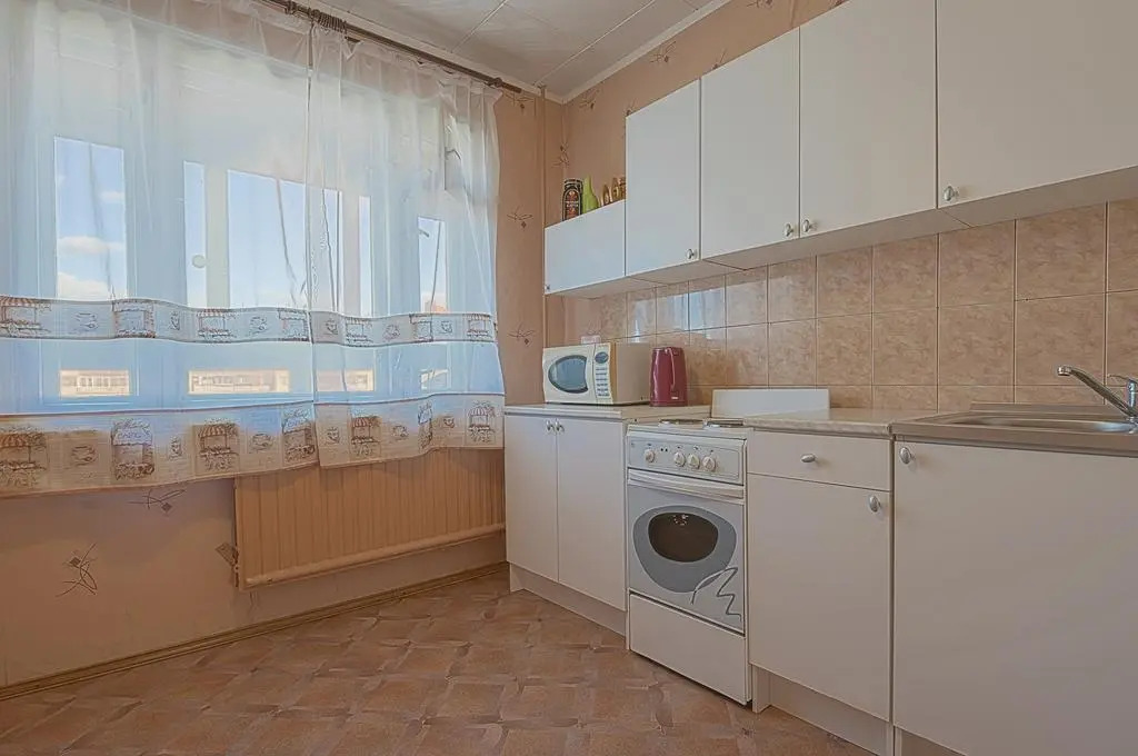 FlatHome24 on Prospekt Bolshevikov 9