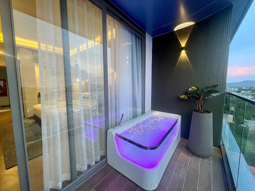 The Blue Mavi Hotel
