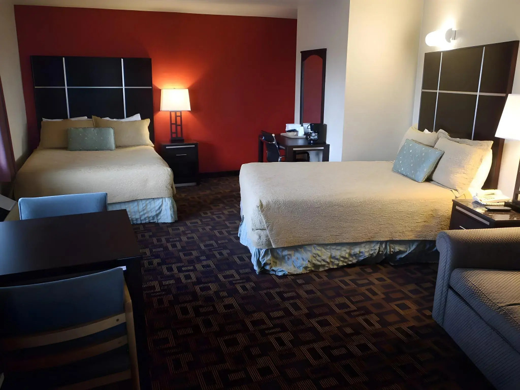 Harbor Inn & Suites Oceanside Marina Camp Pendleton
