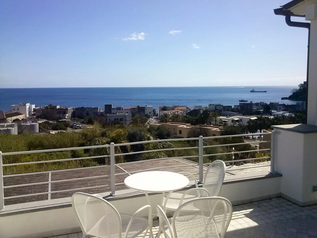 Hotel Mea - Aeolian Charme
