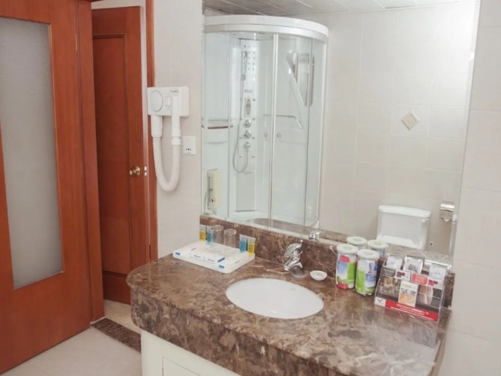 Chengde Hotel