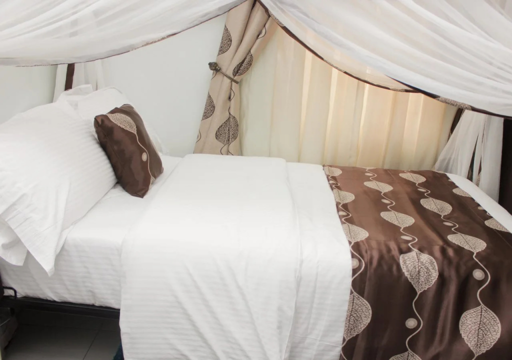 Hadassah Hotel
