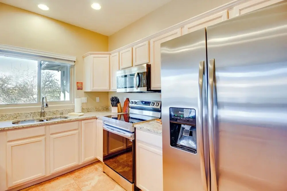 Oro Valley Condo w/ Community Pool: Near Hiking!