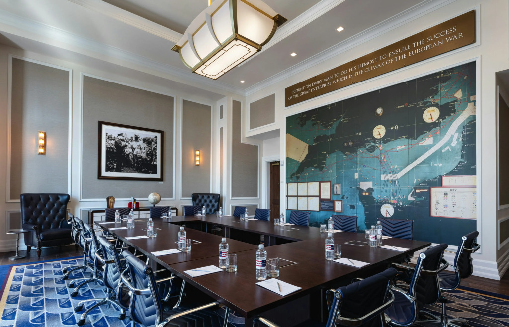 The Higgins Hotel New Orleans, Curio Collection by Hilton