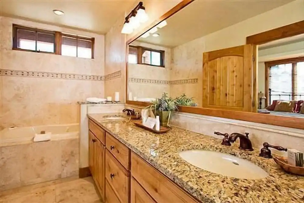 5106 Emerald Lodge, Trappeur's Crossing Apartment 5