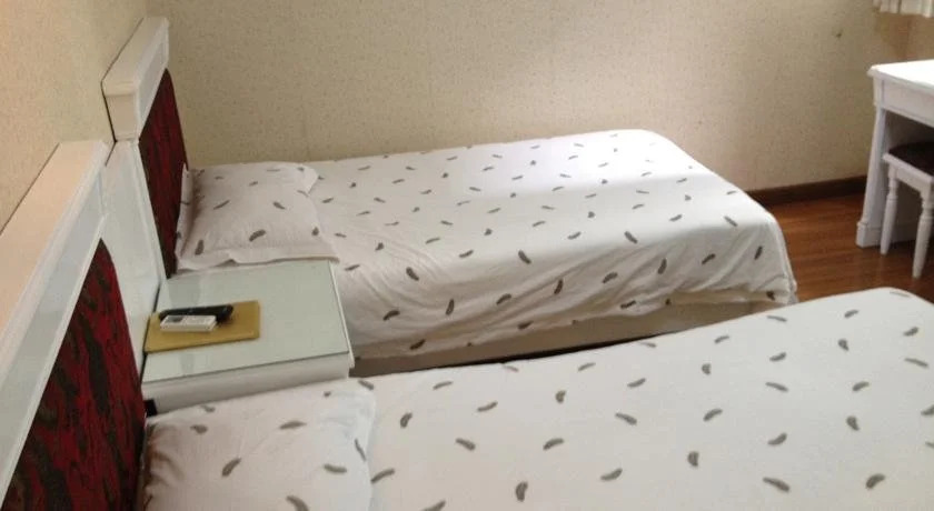 Shanghai Funing Hotel