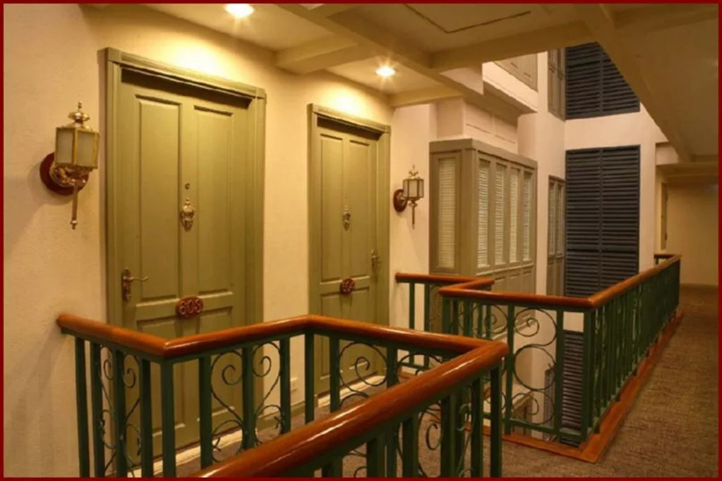 Saladaeng Colonnade