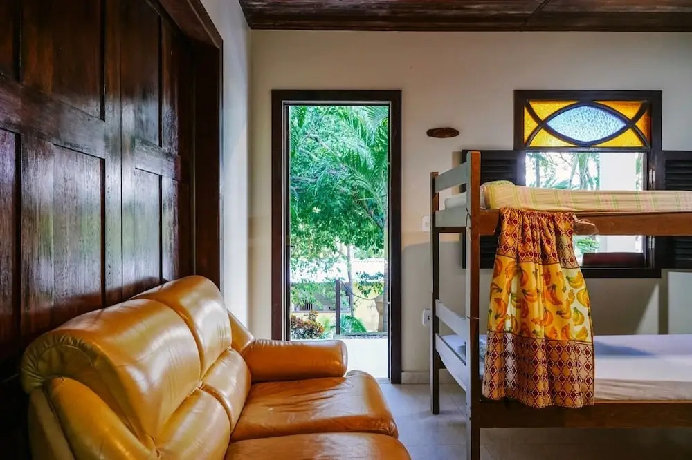 Macaco Surf Hostel