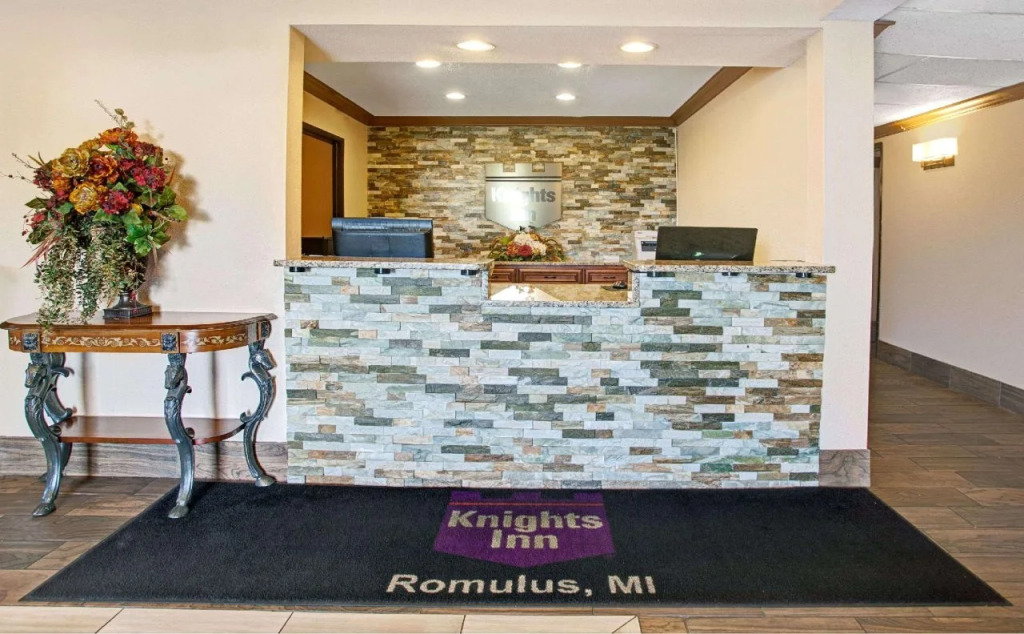 American Inn & Suites Metro Airport