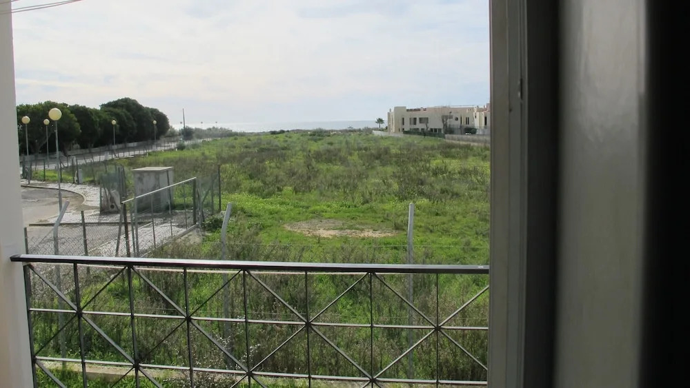 Apartment Praia Lota, w Pool, Wifi, sea View, Close to Beach, dog Friendly