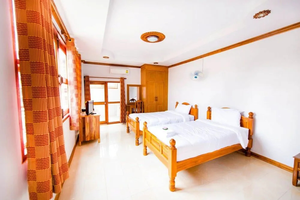Wiphaporn Hotel