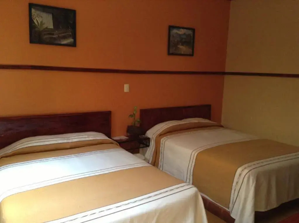 Hotel Hostal Los Faroles