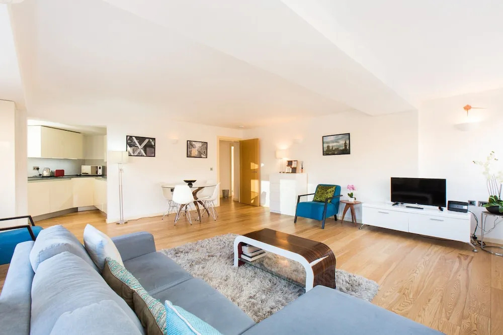 Luxury 2bed Apartment in Kensington A1