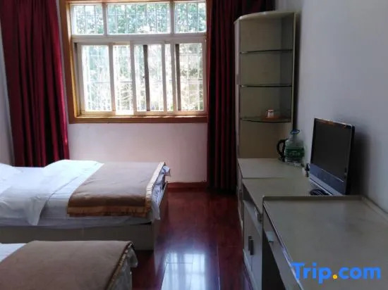 Xuanwei Shenghui Business Hotel