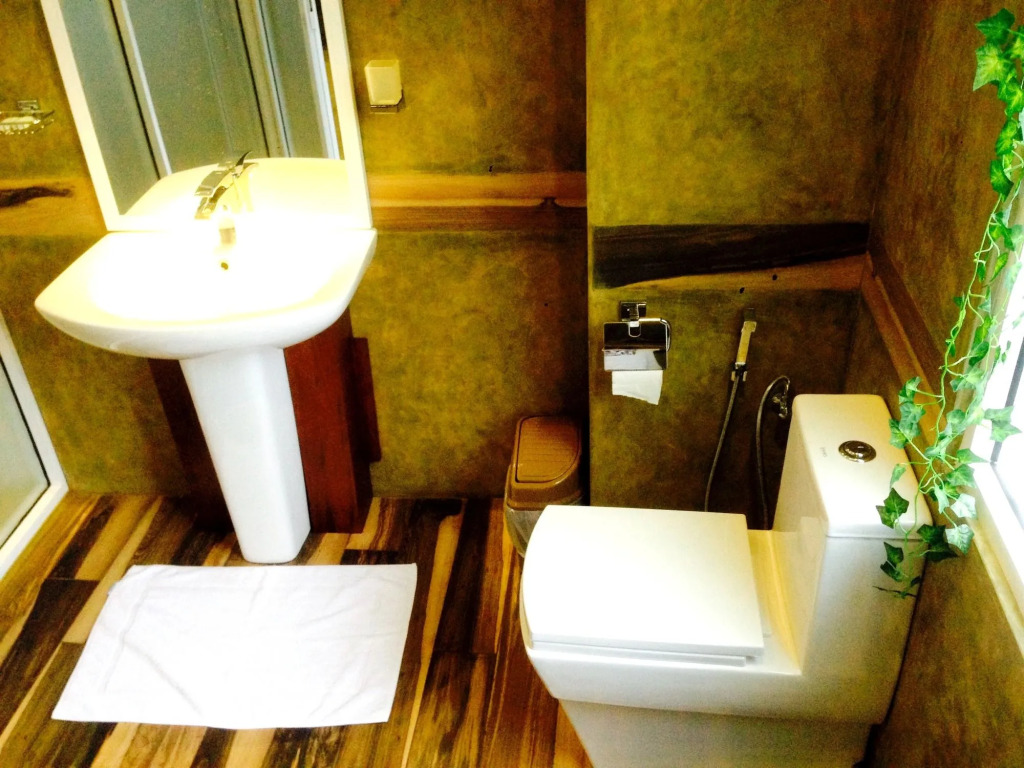 8 Plus Motels