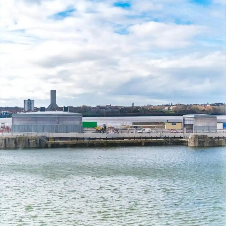 Host & Stay - Waterfront View