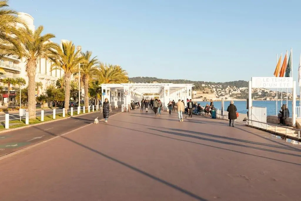 Promenade, 2pièces chic et clim avec terrasse