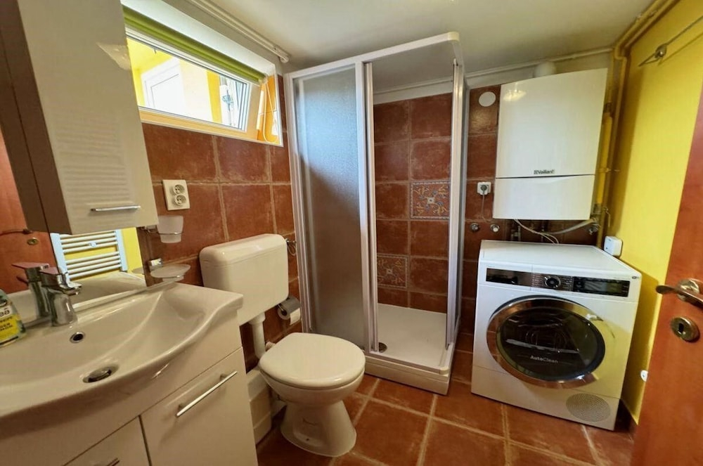 House Malnar