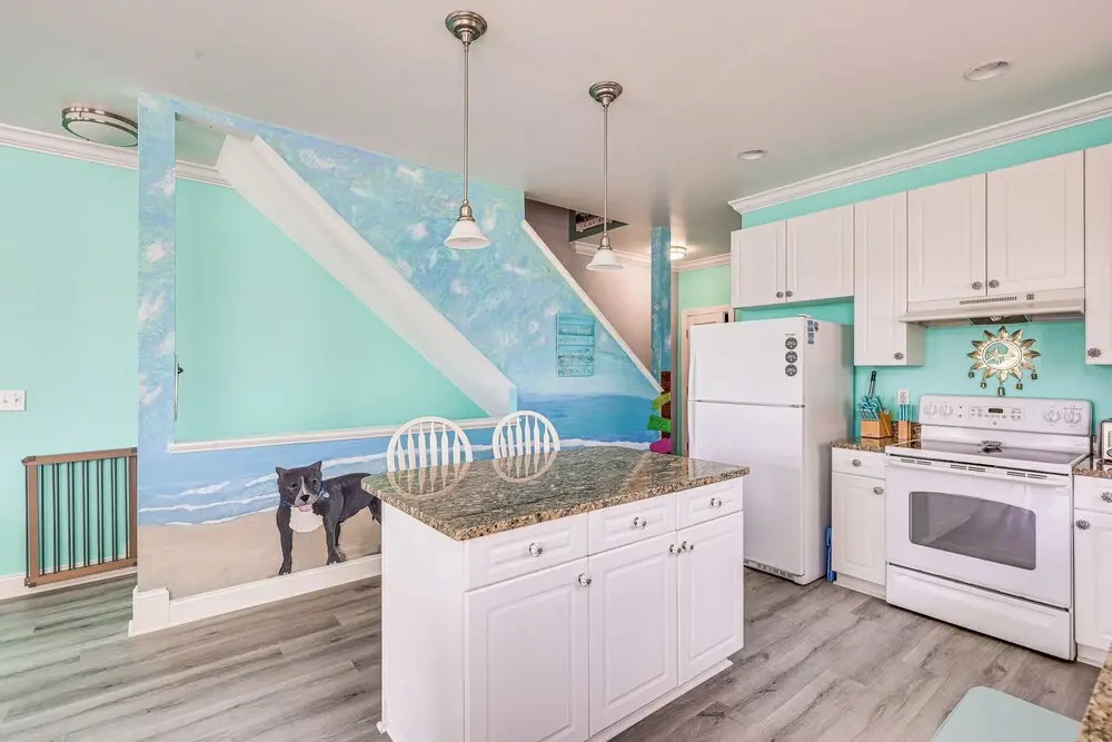 Calm Coastal Haven w/ 2 Balconies Near Beach