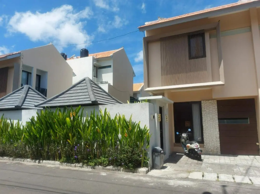 Little Nuts Villa
