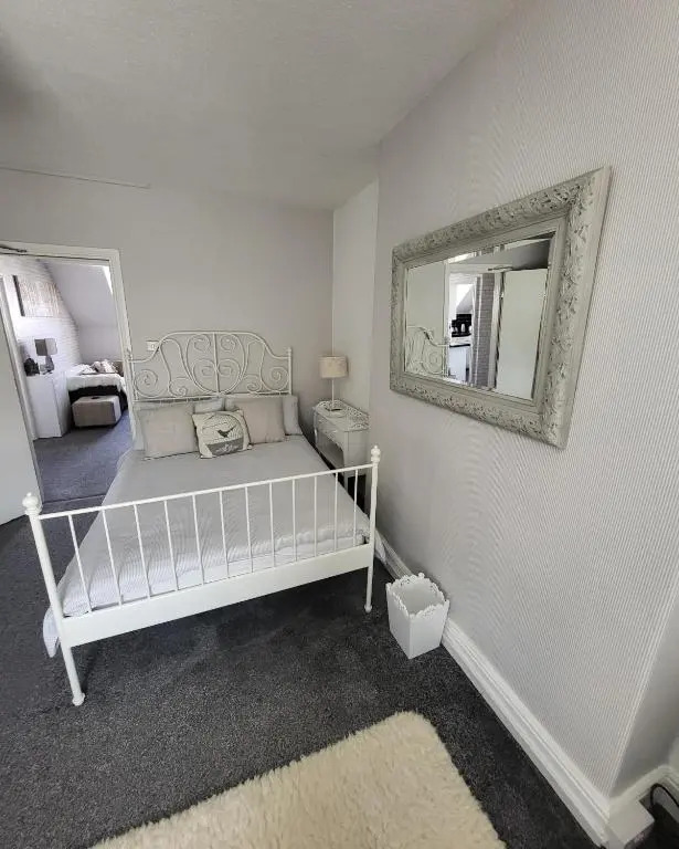 Willesden, Flat 2, A 1 Bedroom flat right in the heart of Llandudno