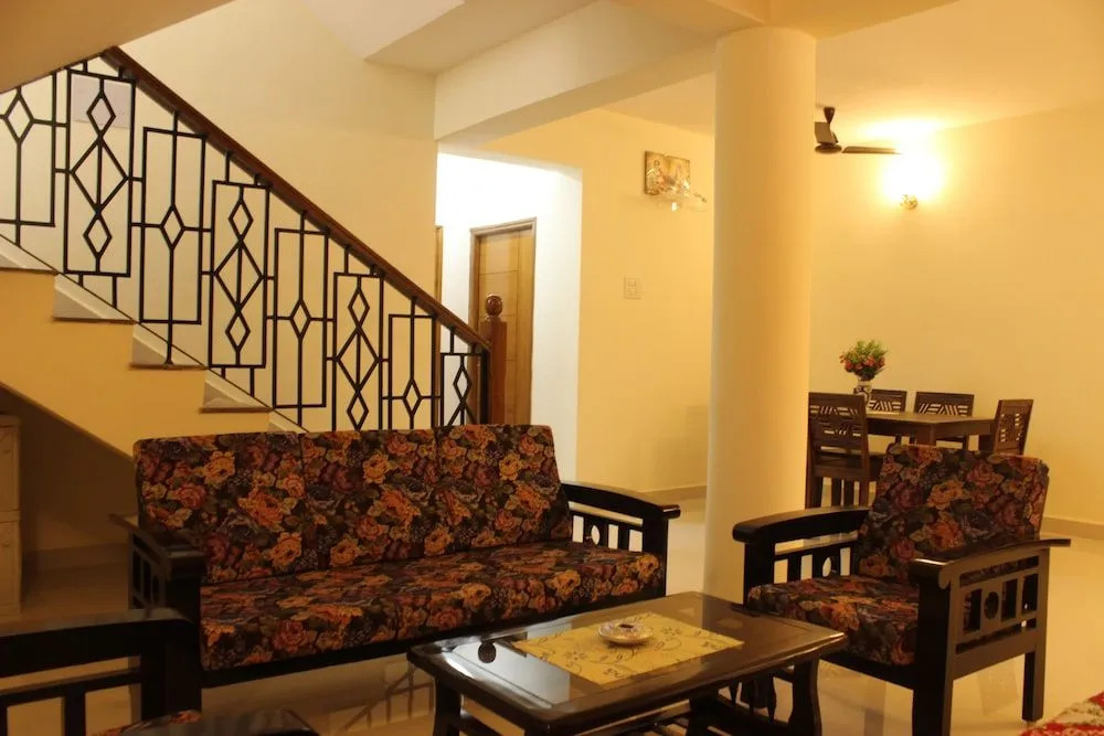 OYO 9218 Home Duplex 4 BHK Villa Candolim