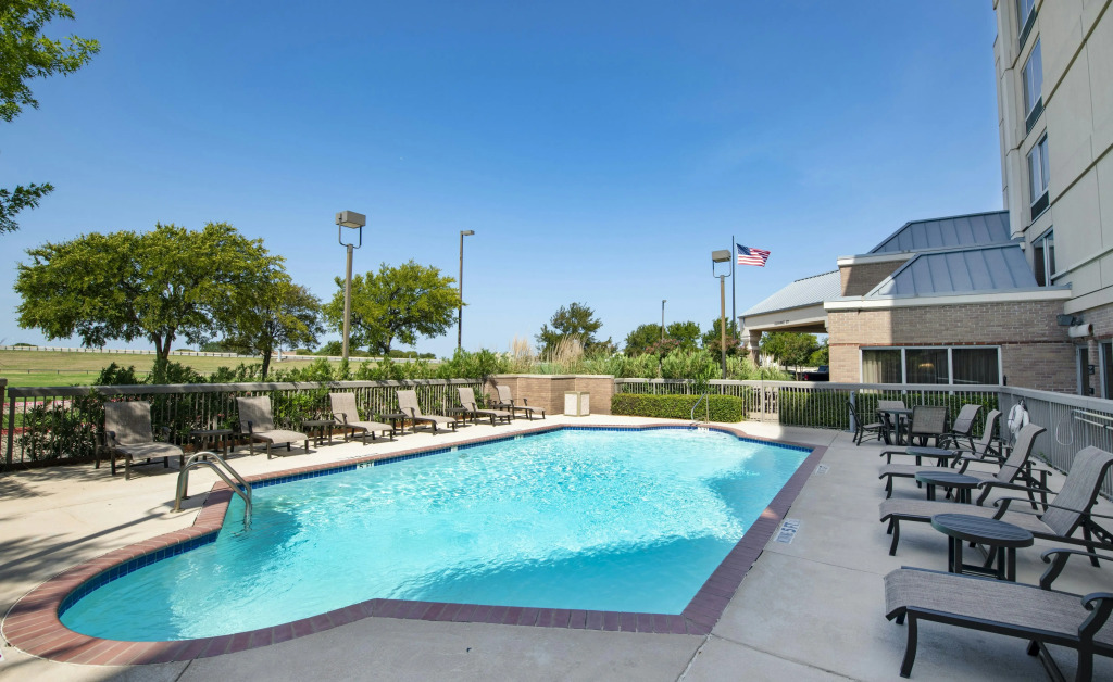 Hampton Inn & Suites N Ft Worth-Alliance Airport