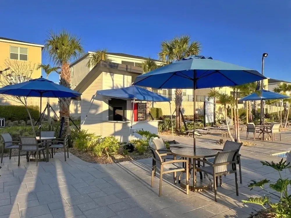 Stunning 4 Bed Townhome With Splash Pool-1160ks 4 Bedroom Townhouse