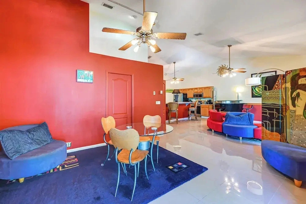 Tropical Vibes! Riverfront Bonita Springs Hideaway