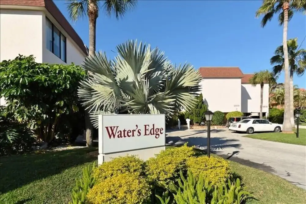 Waters Edge 205S 1 Bedroom Condo