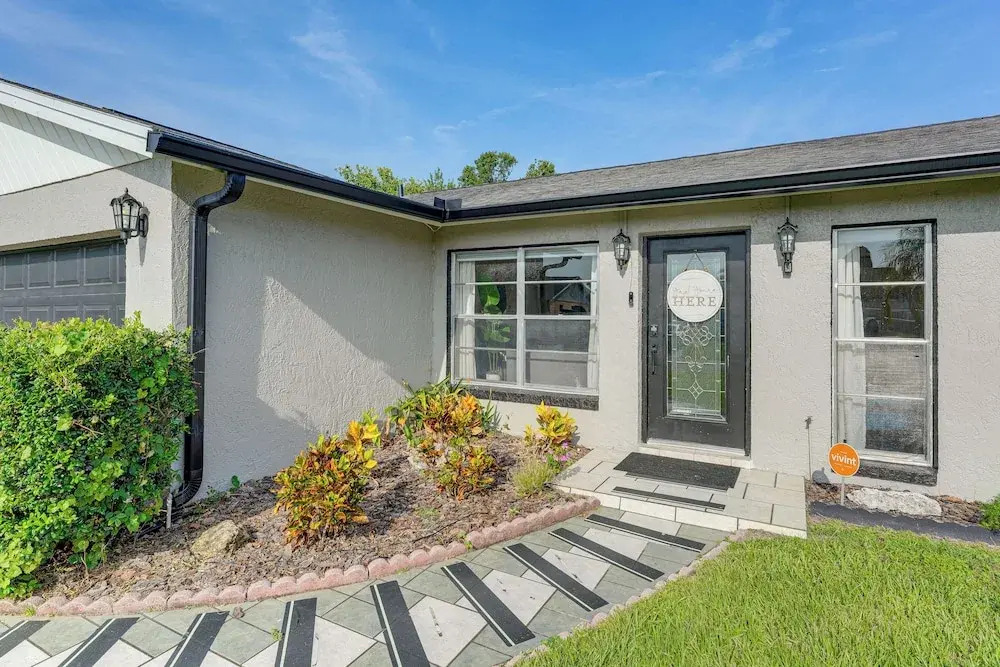 Orlando & Disney Parks Hub w/ Pool: Pet Friendly!