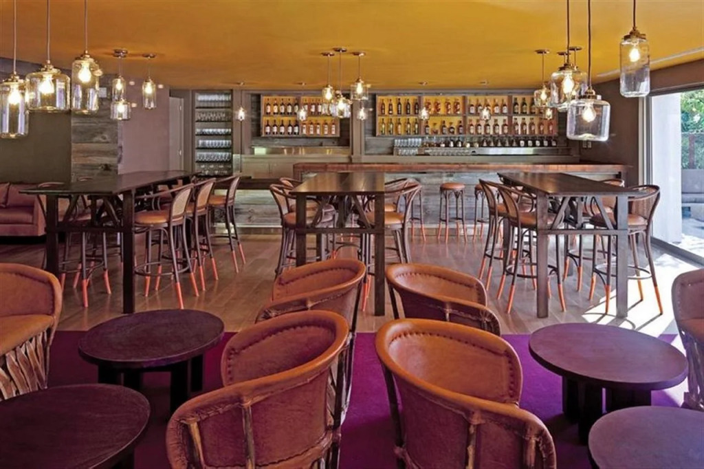 Saguaro Hotel