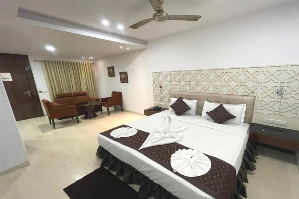 Perfectstayz Luxe Suites