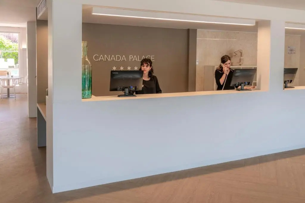 Hotel Canada Palace