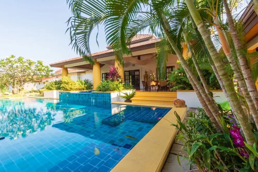 Beautiful 4 Bedroom Bali Style Villa S4