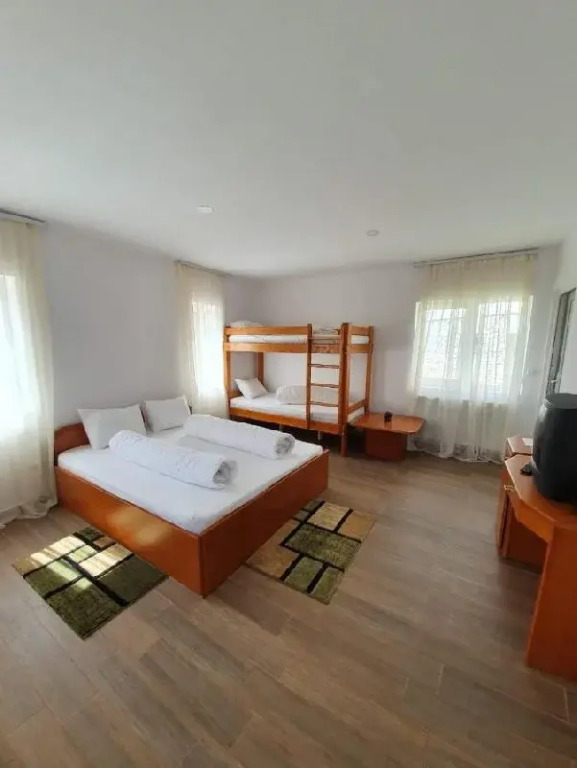 Vila IZVORUL MINUNILOR