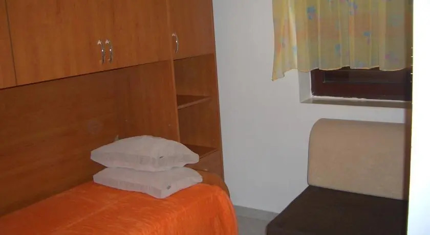 Guest House Star