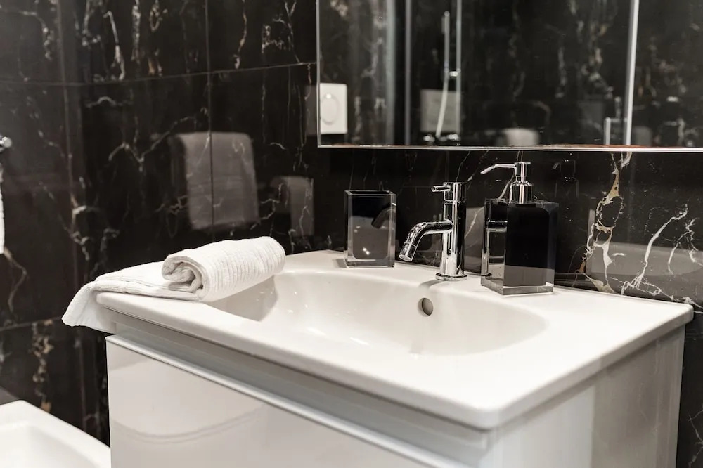 Morosini Modern Apartment by Wonderful Italy