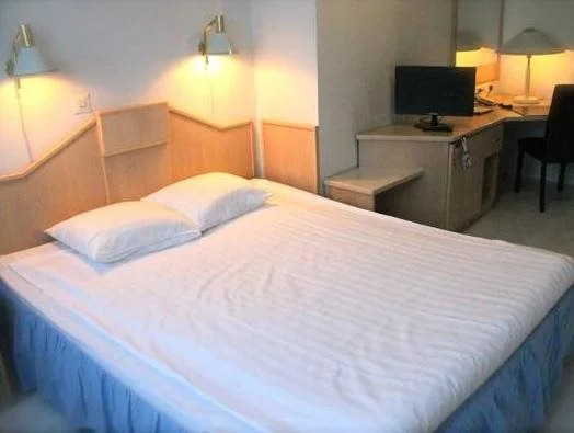 Hotel Avion