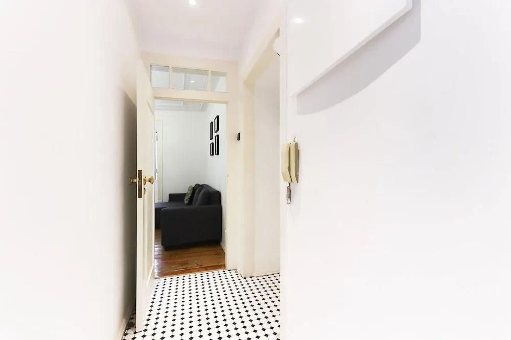 Downtown Stylish by Homing