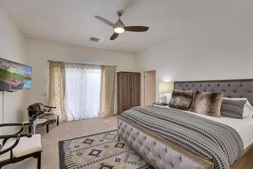 Casa Santa Fe-Pool-4br/2.5ba