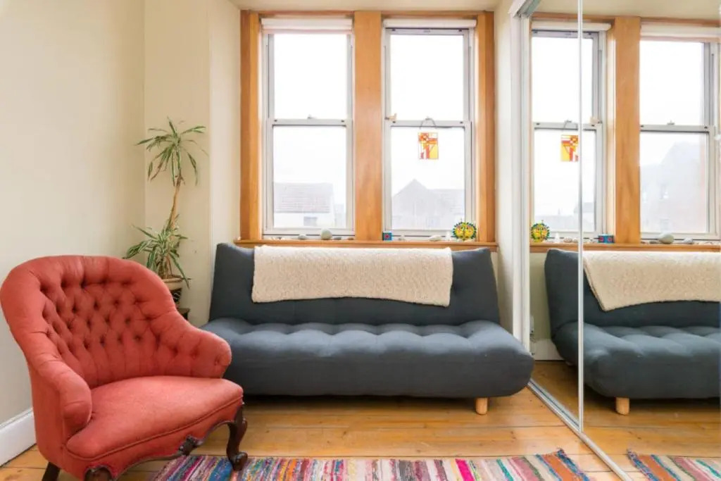 425 Quirky and Charming 2 Bedroom Seaside Apartment in Portobello
