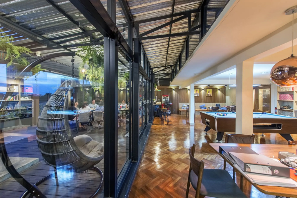 THE Posh Phayathai