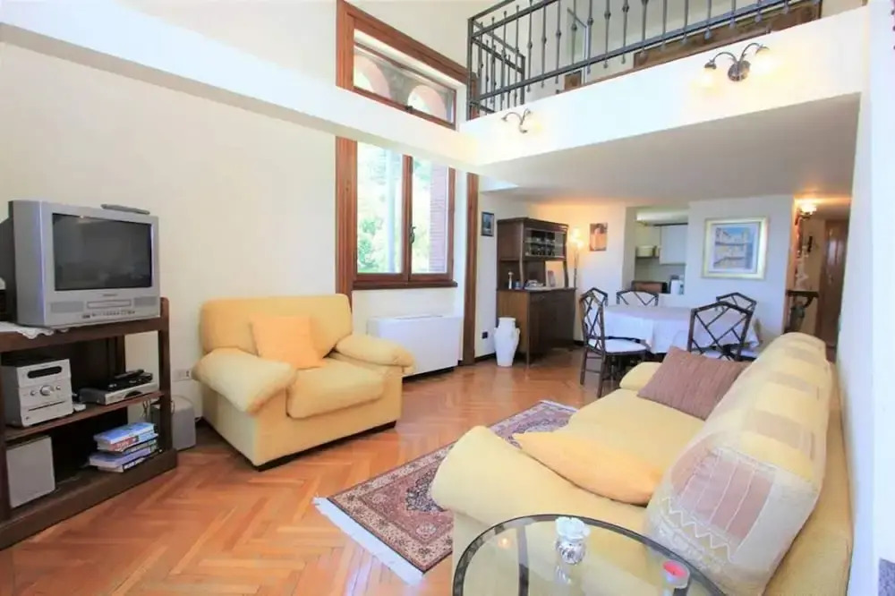 Amazing Aparment Lake Front 1 bed in Acquaseria
