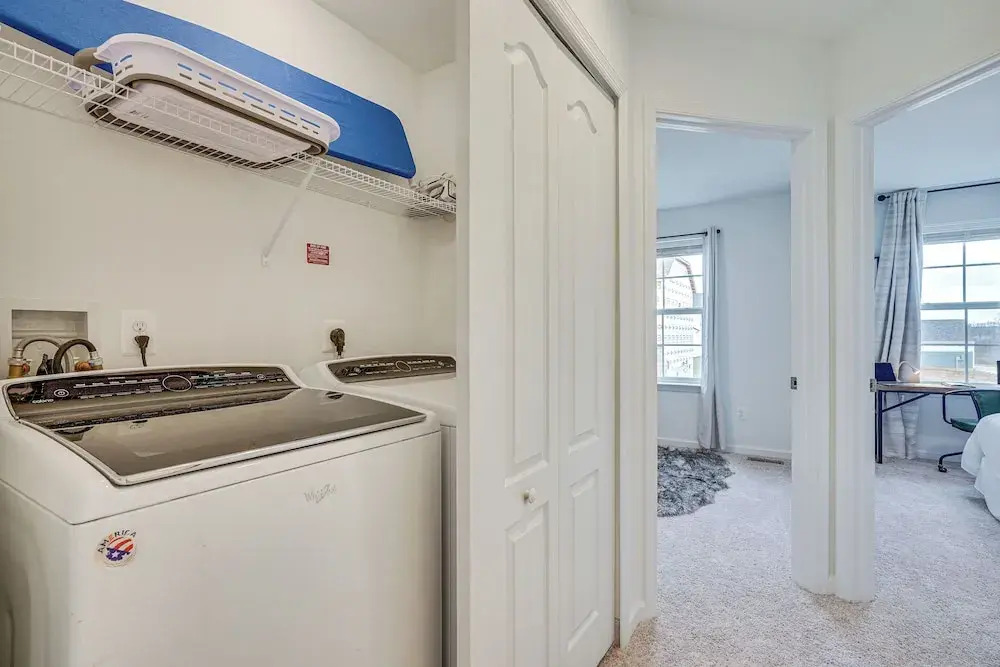 Great for Families! Townhome 9 Mi to Harpers Ferry