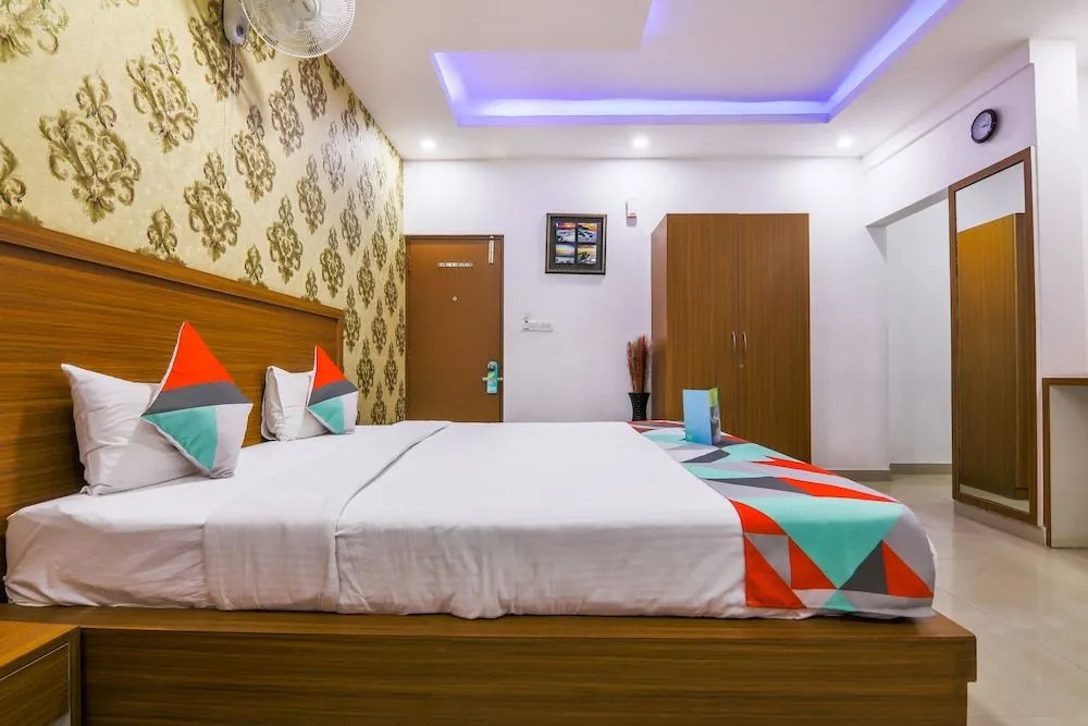 Fabhotel Avenue Inn