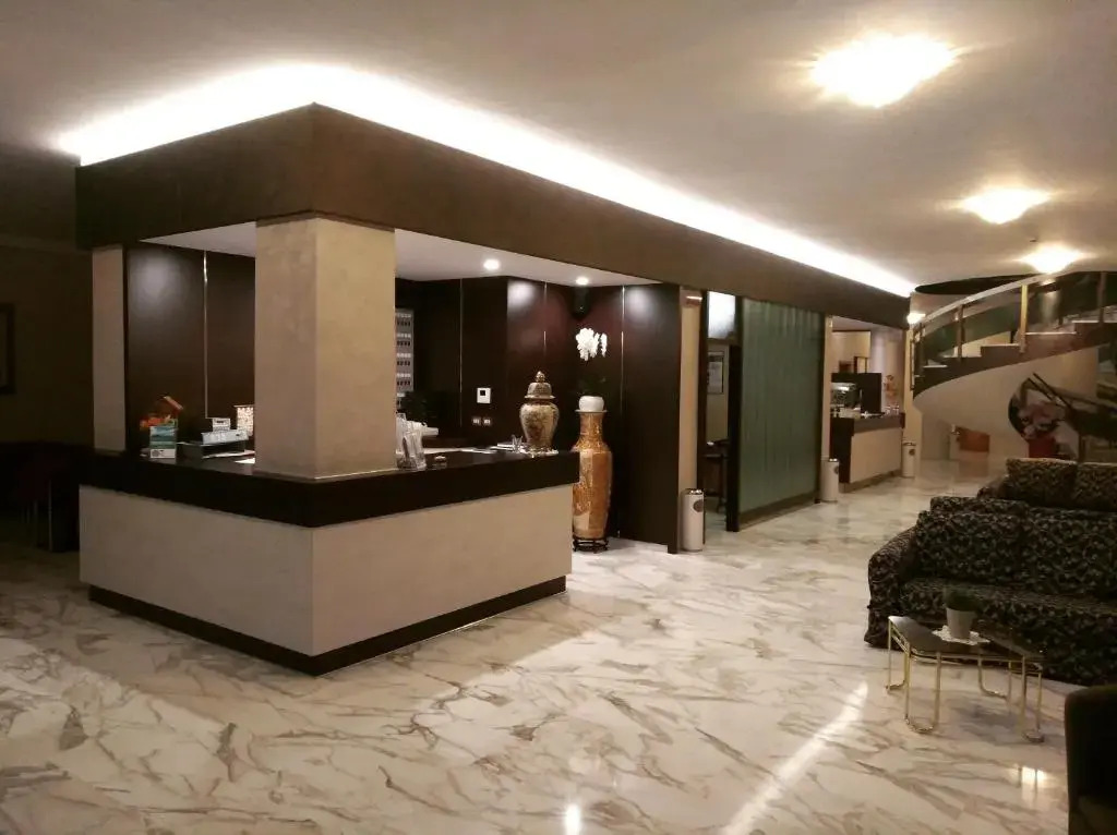 Hotel Reali