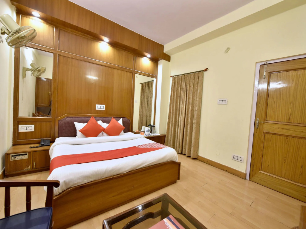 OYO 5268 Hotel Himland East