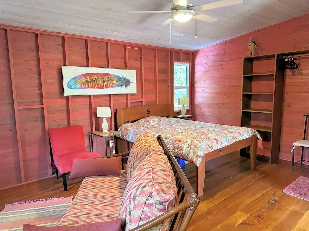 Maya Hill Lodge