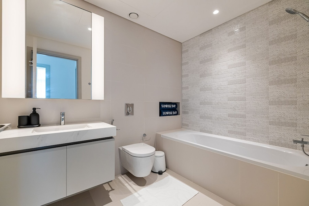 DHH Sunrise Bay 1- Emaar Beachfront